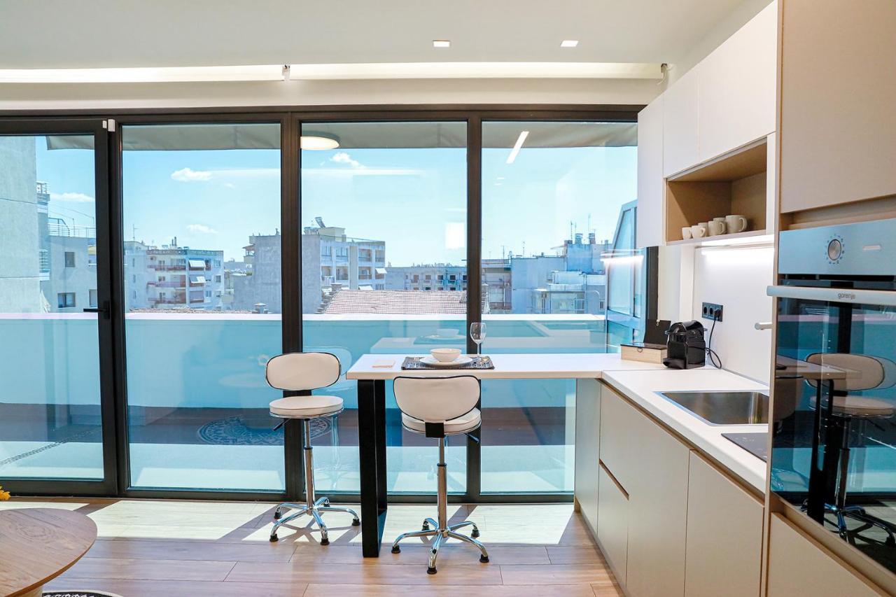 The First Key Luxury & Small Apartment In The Center Of Xánthi Kültér fotó