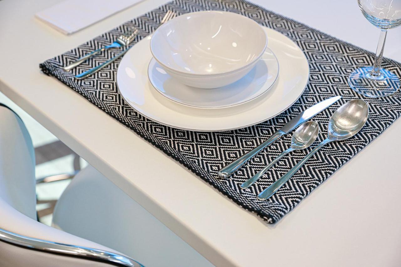 The First Key Luxury & Small Apartment In The Center Of Xánthi Kültér fotó