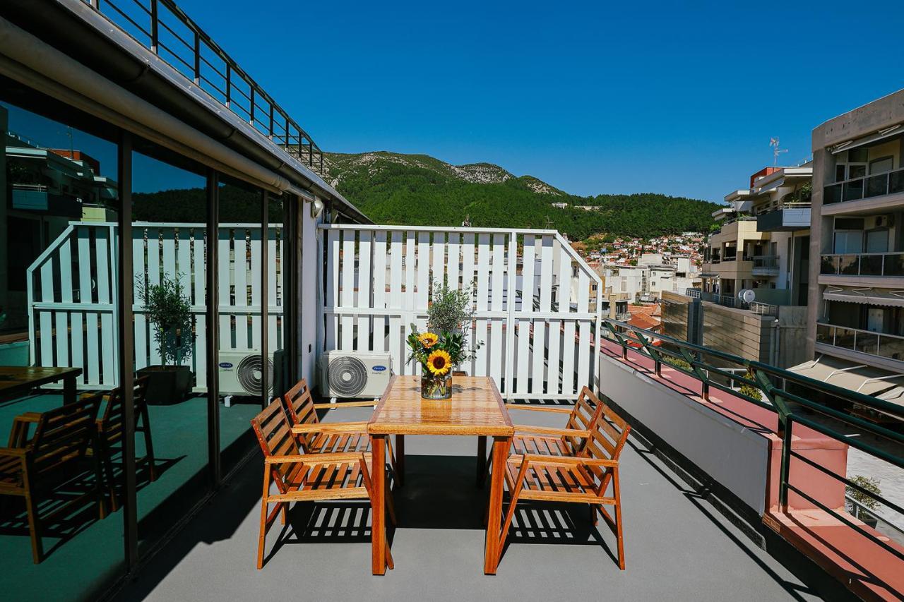 The First Key Luxury & Small Apartment In The Center Of Xánthi Kültér fotó